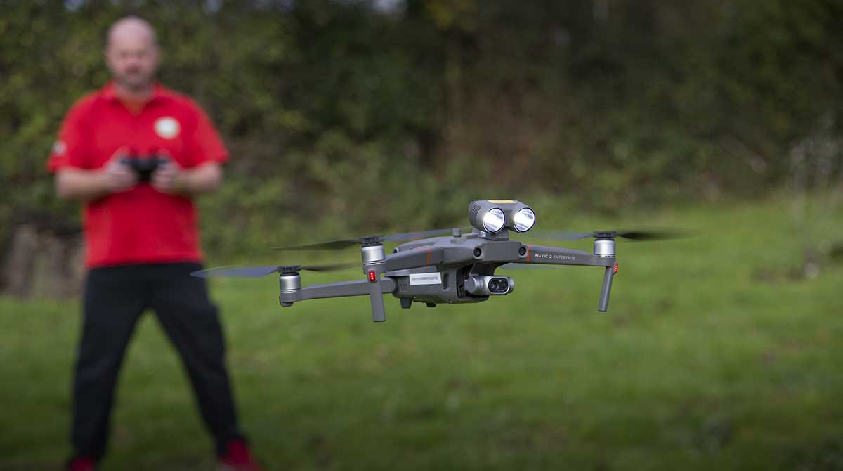 Drone searching using thermal imaging drones